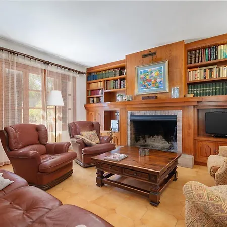 New! Pere For 10 People With Pool And Panoramic Views *